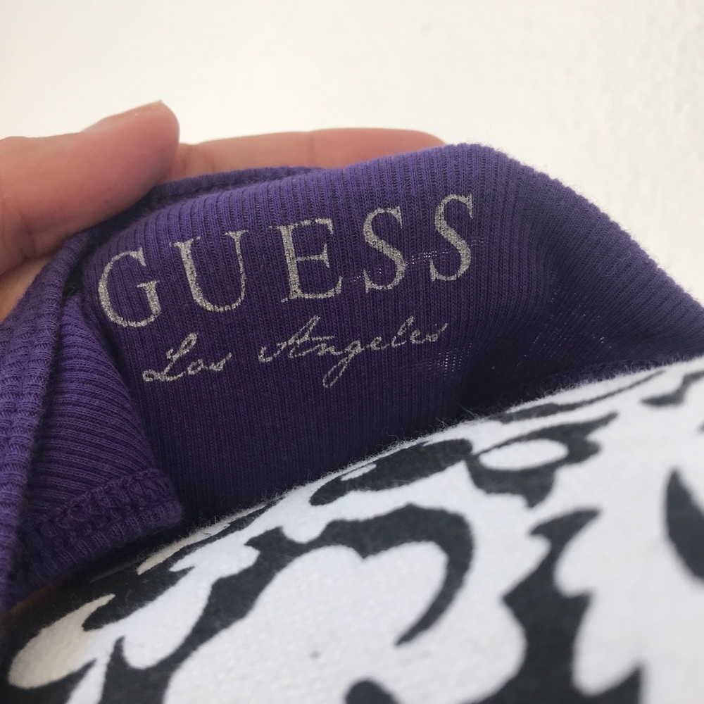 Guess - Picture 4 of 4